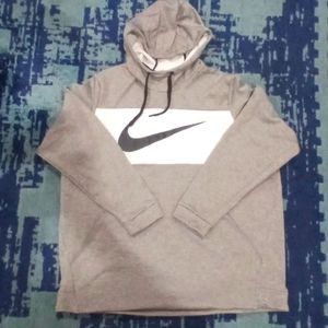 Nike dri-fit pullover hoodie